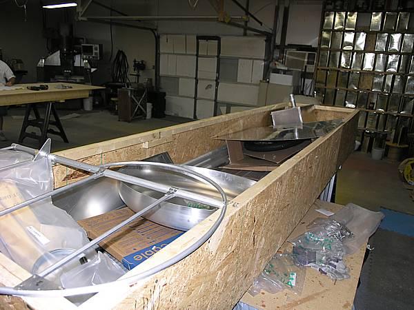 inthebox.jpg - Day 1 at Robert's - This is how it comes out of the box. I built the rudder before arriving. A taste of things to come.